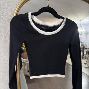 PacSun Black and White Long Sleeve Tee